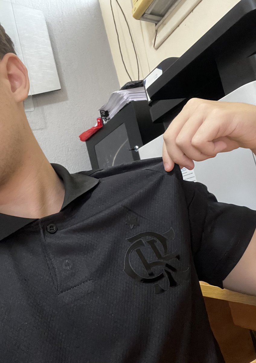 vim trabalhar de terno hoje