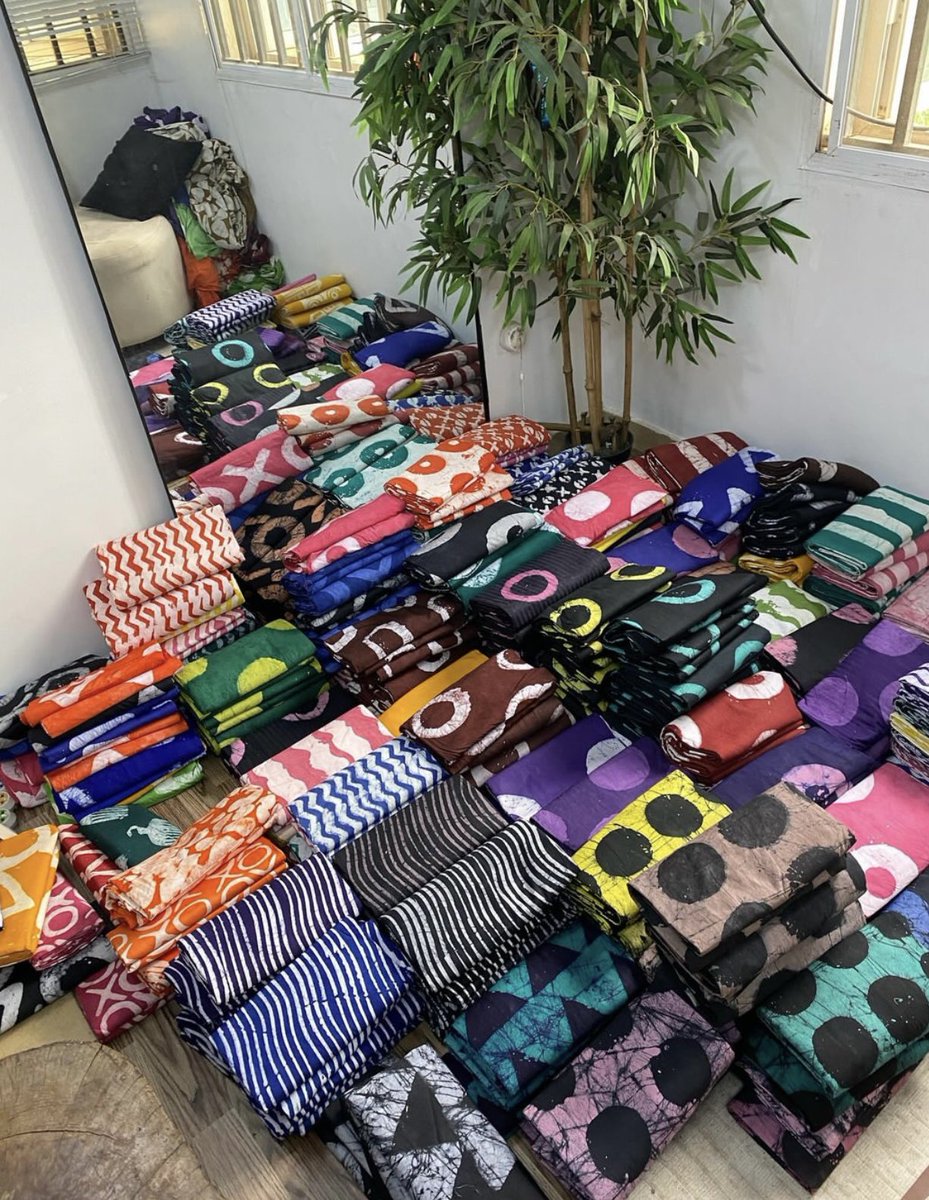 thepottersart98's tweet photo. Looking for unique, handcrafted Adire pieces?
I create premium, carefully dyed fabrics with rich colours and clean patterns.
Your patronage helps keep this beautiful tradition alive.
#AdireFashion #ShopNigerian
Adire batik https://t.co/uPdzMFy7iZ