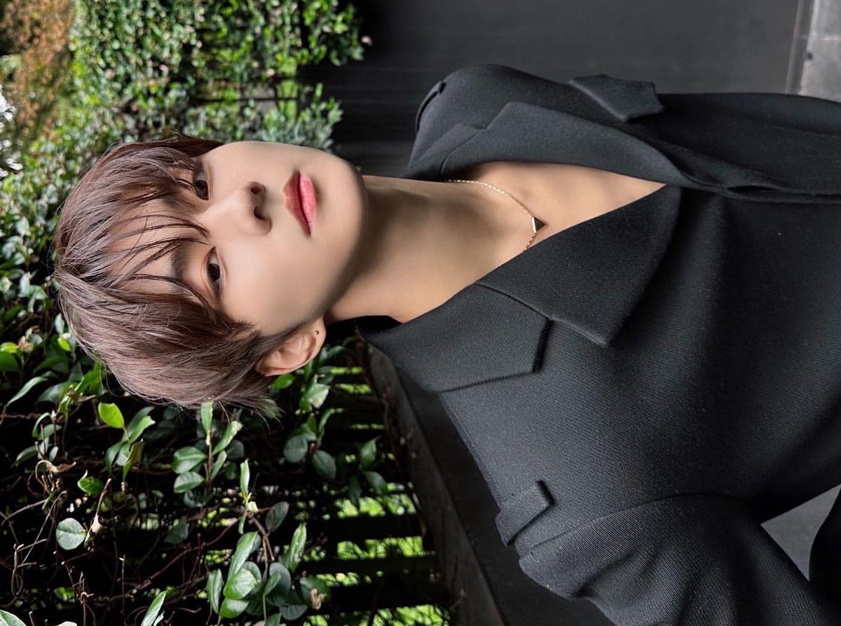 febbnine's tweet image. Jungwon…….. 😱😱😱😱😱😱😱😱🩶👀