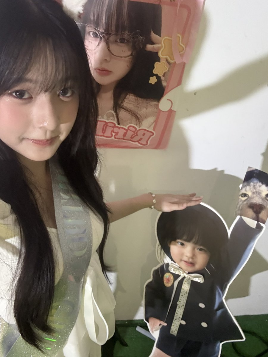 Hillary₊˚⊹♡ tweet media