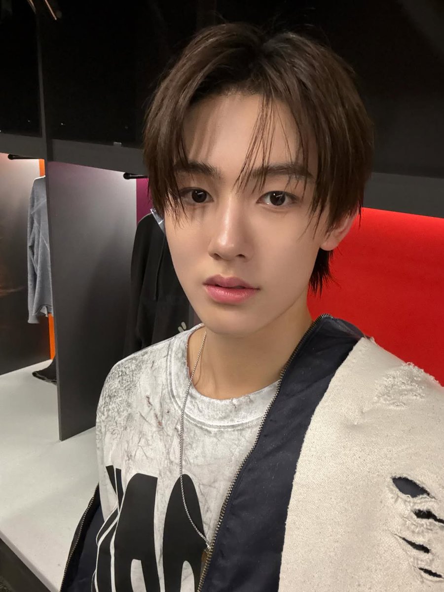 zhaoyufancokr's tweet image. [251201] #SEONGHYEON Instagram Update📸

hoodie moodie

#CORTIS #코르티스