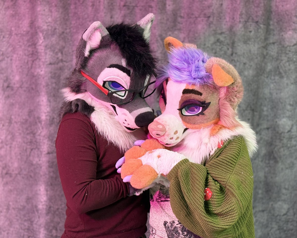 Mr. and Mrs. Nuke 🥰 #nukecreations #toonyfursuit #fursuit #fursuitmakers