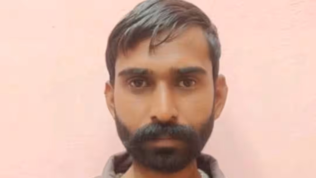 CurrentByte's tweet image. श्रीगंगानगर में भारत-पाक बॉर्डर पर पकड़ा गया जासूस, ऑपरेशन सिंदूर के समय से ISI के संपर्क में था प्रकाश

#Rajasthan News: पूछताछ में सामने आया कि यह एजेंट ऑपरेशन सिंदूर के समय से ही आईएसआई के निरंतर संपर्क में था l  आरोपी प्रकाश सिंह गोपनीय सूचनाएं एकत्रित कर पाकिस्तानी हैंडलर्स…