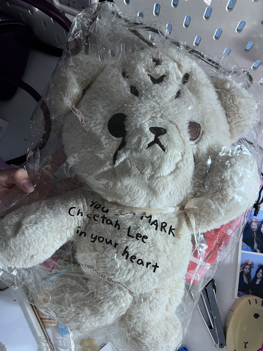 wts / พร้อมส่ง
ชีต้า ลี cheetah lee 40cm ♡ 
มีถุงให้
ตัวละ 690-. ส่งฟรี !!!
สามารนัดนับได้ ♡♡

สั่งซื้อ สอบถาม dm ka

#ตลาดนัดnctdream #ตลาดนัดnct
 #ตลาดนัดnct127 #ตุ๊กตาnct #ชีต้าลี