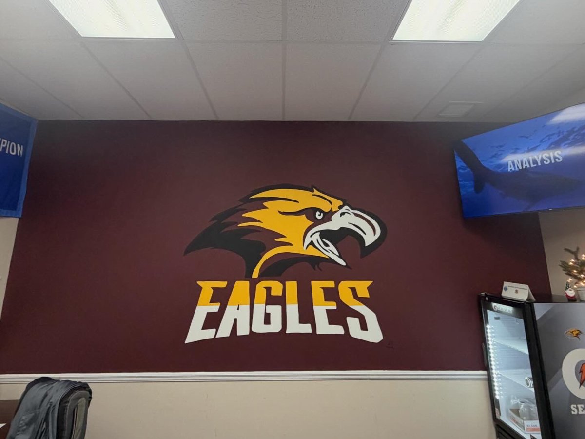 Coach Kyle Davis tweet media