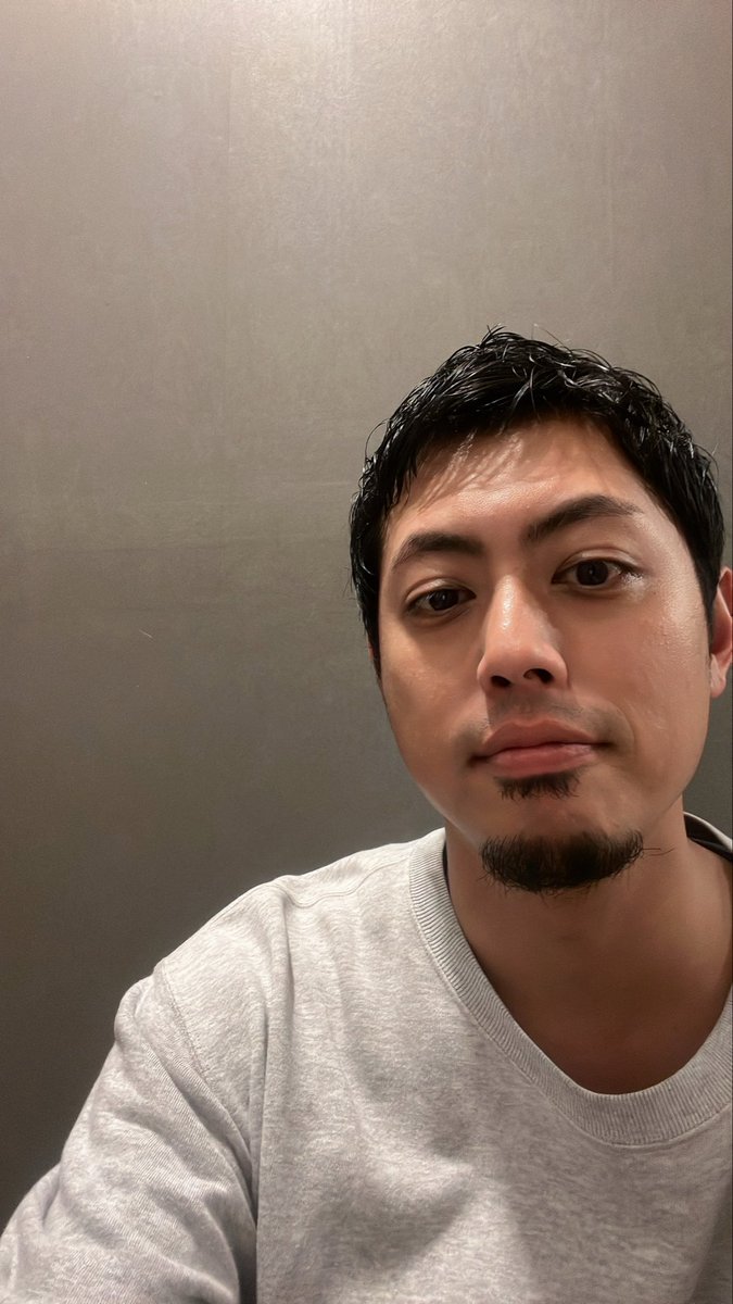 kousuke__voice's tweet photo. いよいよ始まりました！
2025年最終月！！

本日も応援、お気持ちを
ありがとうございます♪

今年最後も楽しんでいきましょう^ ^ https://t.co/qQkbQ4WWIw
