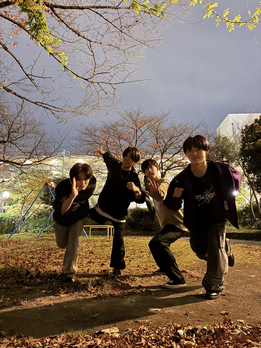CometNote_info's tweet photo. 12/1.MON
『Powers room jam大人文化祭』at POWERS2
ありがとうございました‼️
とても素敵なイベントになりました✨

#邦ロック
#インディーズバンド
#POWERS2 https://t.co/eq2IgP6zyV
