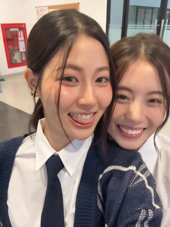 ส่วนสูงที่ลงตัว ส่วนสูงที่สามารถเอาคางเกยไหล่ได้ทุกครั้งที่ถ่ายด้วยกัน บ้าบวอ เขินป่านฟ้อนด์ไม่ไหวละ 👉🏻👈🏻 

#ป่านฟ้อนด์ #PahnFond