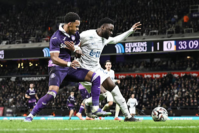 QuatrLinhas's tweet image. Victory of @rscanderlecht against @UnionStGilloise for #benesuperleague 
#RSCA 1 #USGilloise 0
#ANDUSG 

futebolhardireito.blogspot.com/2025/12/belgia…