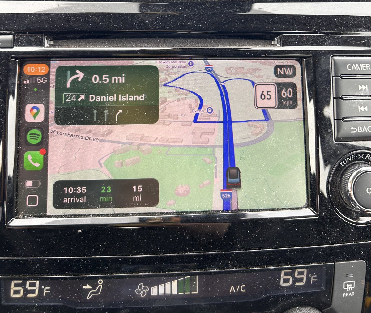 degan323's tweet image. took a wrong turn and this is how i have to reroute just to turn back around i hate it here