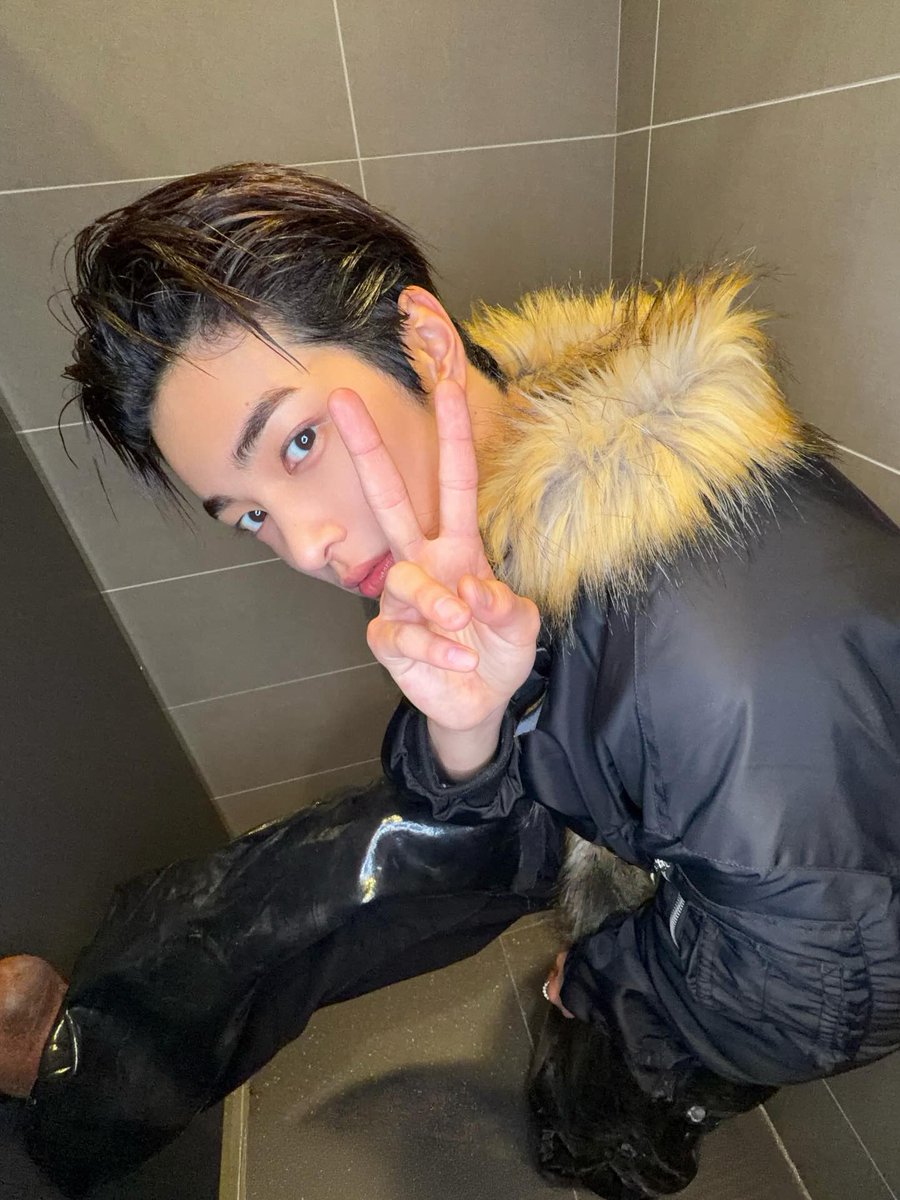 ahnkeonhopics's tweet photo. #KEONHO #건호 https://t.co/XfRoZH1wfY