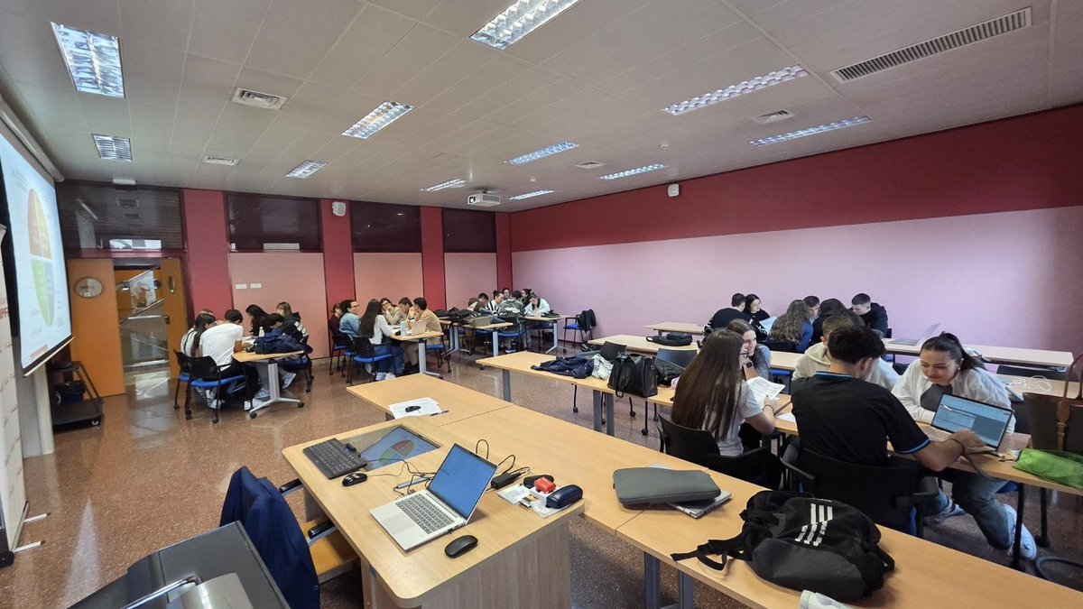 💻 JUEGO de estrategia empresarial 𝘽𝙐𝙂𝘼𝙈𝘼𝙋 con Fundación 𝙈𝘼𝙋𝙁𝙍𝙀

El mes pasado se llevó a cabo en nuestra facultad una nueva edición de Bugamap, un juego de estrategia empresarial. 

Gracias, <a href="/fmapfre/">Fundación MAPFRE</a>