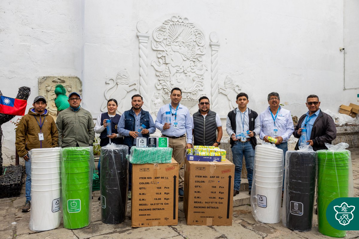 Entregamos kits del programa Clasifica Tour para fortalecer la correcta separación de residuos en Sacatepéquez, con apoyo del MARN. Un paso más hacia comunidades limpias y responsables. ♻️✨