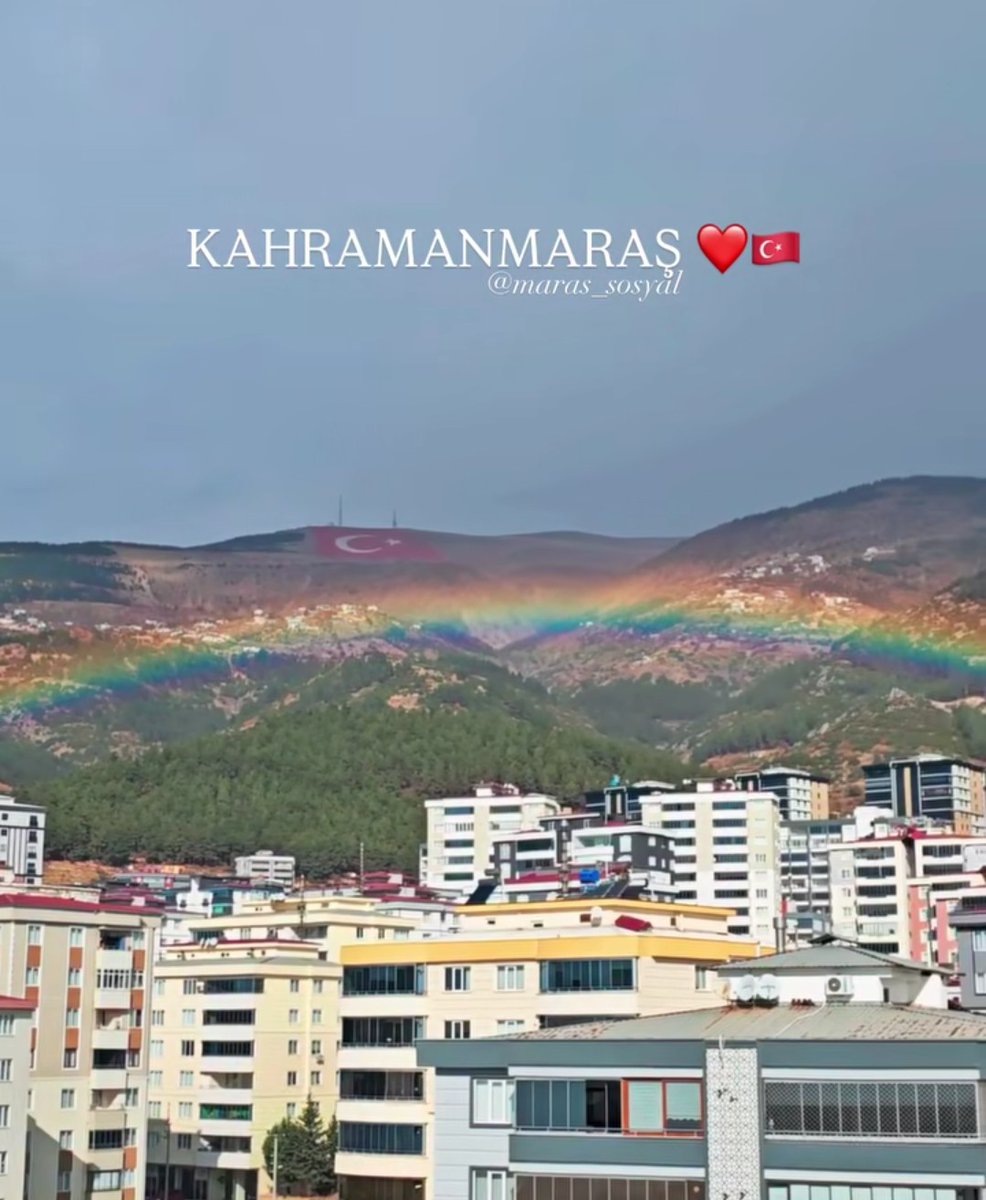 Hiç gökkuşağını yerde görmemiştim. Adı üzerinde gök -kuşağı..🤷
Bugün yerde göründü😳
Kahramanmaraş⤵️