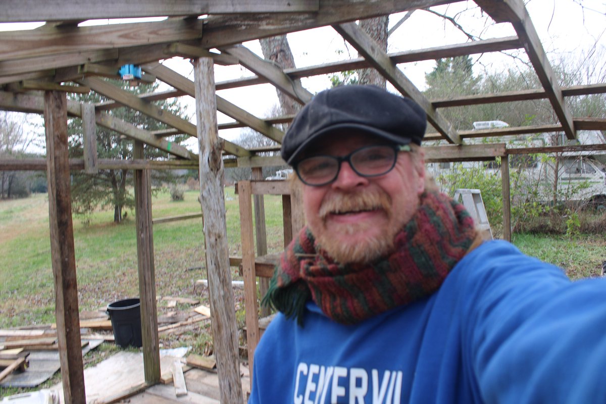 docsanderson's tweet image. #Scientists #Carpenter #RestorationProject #WildFireProtocol #Wolves @HeartsofHeroes_ @danpeckwx @Nature @Ginger_Zee
Mags G This 1 was Hard Fought, hands are frozen in PAIN.i got the load of the Roof Supported solid to tear out back wall Termite Damage love you Mwah Slow&amp;amp;Low Lee