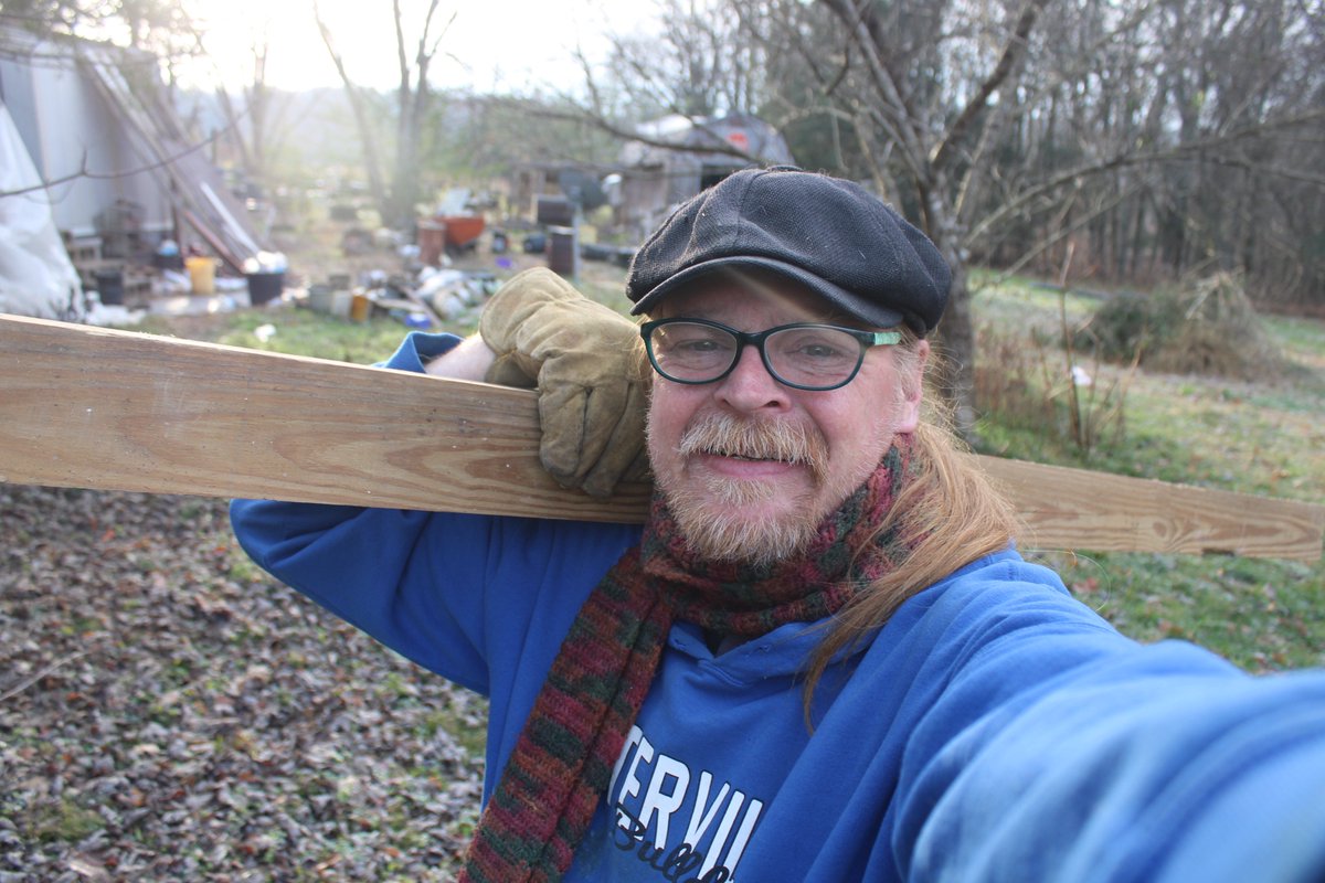 docsanderson's tweet image. #Scientists #Carpenter #RestorationProject #WildFireProtocol #Wolves @HeartsofHeroes_ @danpeckwx @Nature @Ginger_Zee
Mags G This 1 was Hard Fought, hands are frozen in PAIN.i got the load of the Roof Supported solid to tear out back wall Termite Damage love you Mwah Slow&amp;amp;Low Lee