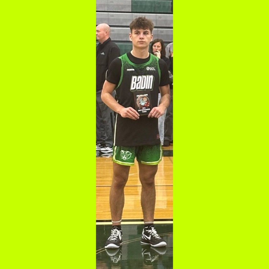 Congrats to our guy Eli Stroud on winning Most Outstanding Player at the Ohio Valley Hoops tournament this weekend. #SHINE