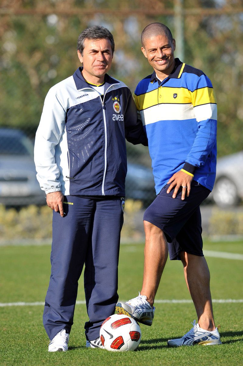 doganoguzhan41's tweet image. Derbi modu açıldı… 💙💛
#FBvGS