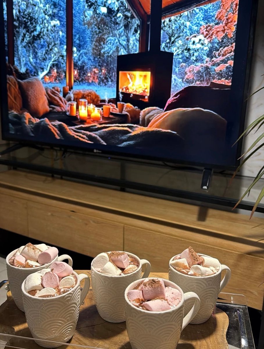 اجمعني بكل ما هو رقيقاً لطيفاً ومرناً يا رب ولا تدع قسوة الحياة تنال من قلبي ..