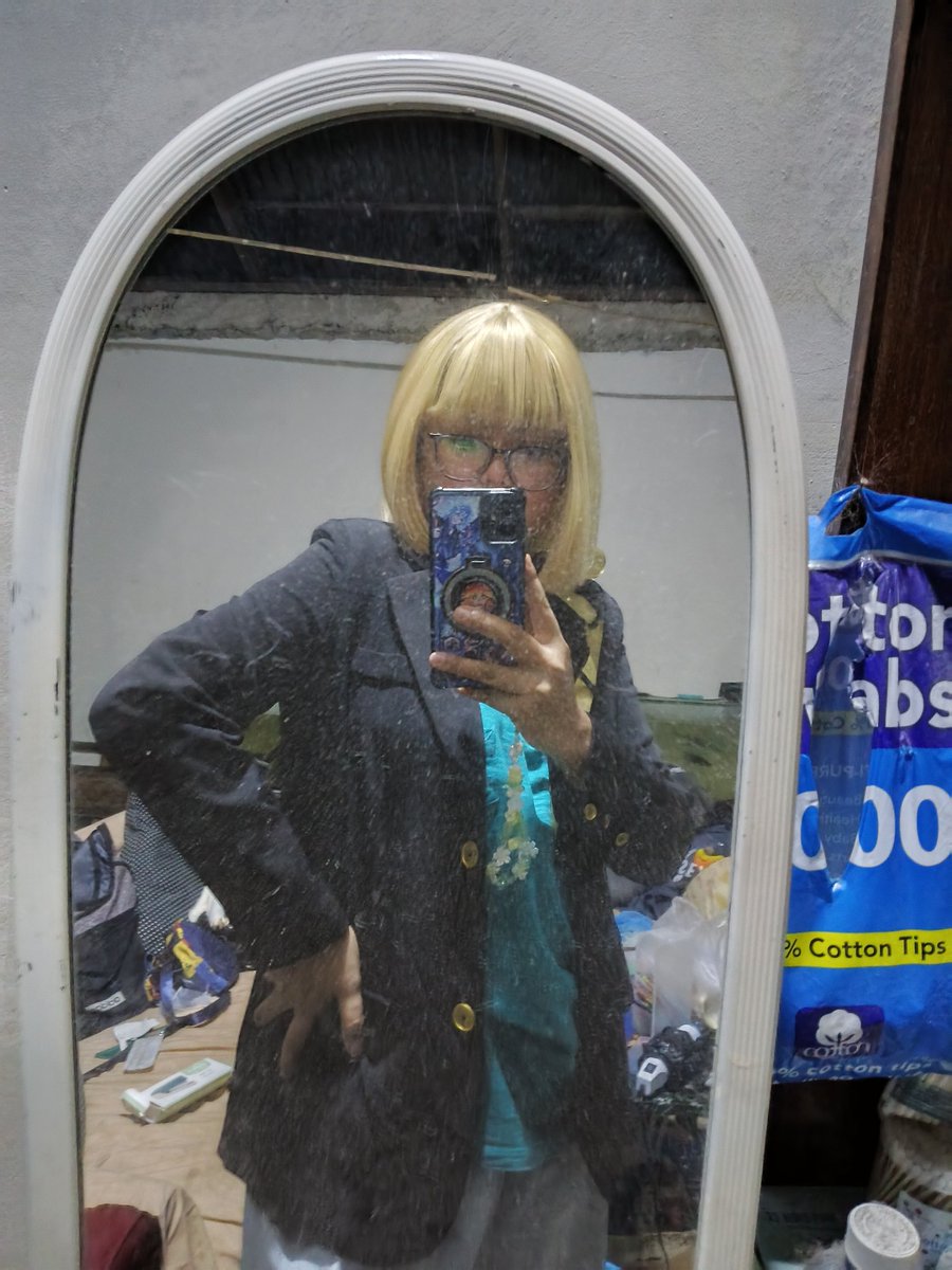 Pls excuse the dirty mirror.

Nrc blazer wip ft yeeyee ahh rook wig

#twstプラス #twistedwonderland #twstファンアート