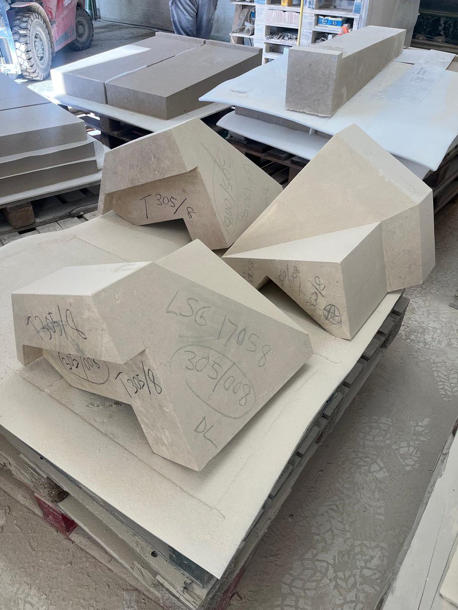 Our skilled #masons are hard at work in the bank shop in Dorset, processing the stunning #HarthamPark T2 Basebed chimney pieces. Each piece is #crafted with precision, showcasing the exceptional quality of our #naturalstone. 

#Stonework #Architecture #BritishStone #QuarryMasters