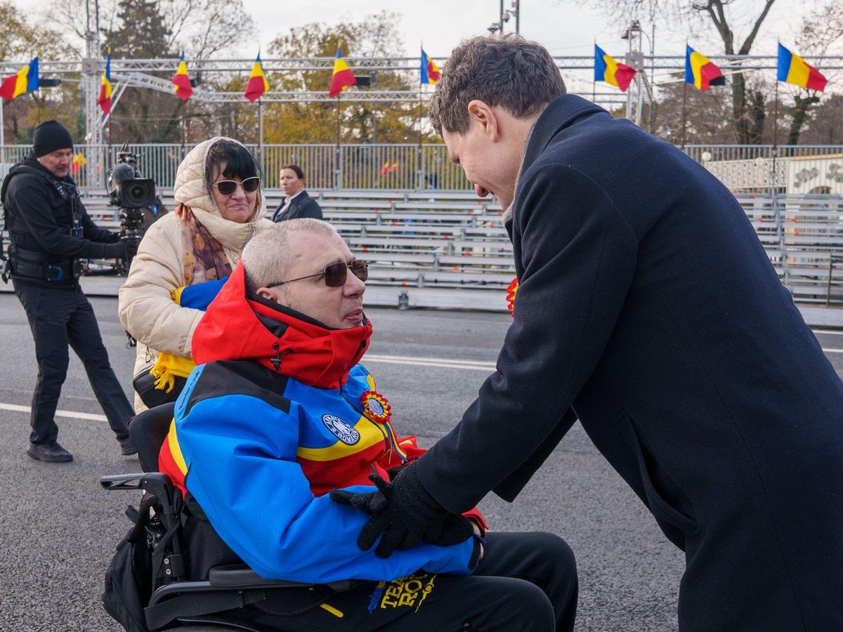 Nicușor Dan tweet media