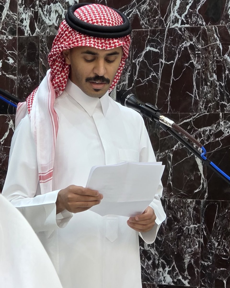 rahimhnet's tweet photo. افتتح محافظ رأس تنورة الأستاذ عبدالرحمن العرفج الجامع الكـبير رسمياً، بحضور جمع من الأهالي. وشهد الحفل كلمات للمــهندس سـعود الــشــــويعي وإمام وخــطيب الجامع الـشــيخ مـبارك حـــمدان الدوســري واخـتتم بجولة في المرافق وأداء صلاة الظهر.
#راس_تنوره https://t.co/O0IEsZjVoe