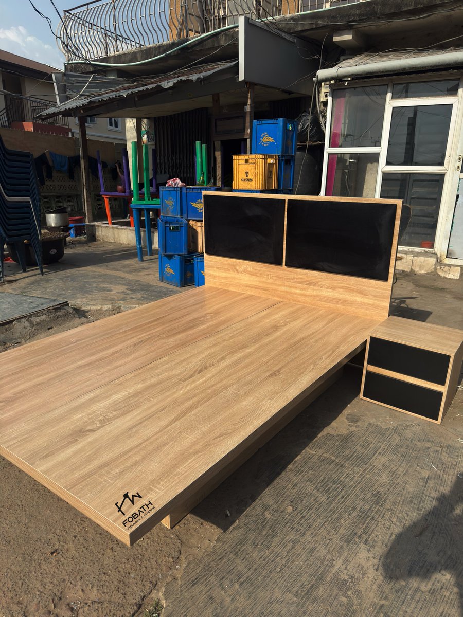 OTUNBA_TIZ's tweet image. I currently have these items available for sale at the shop 

Tv console (6ft) :- 180k 
4.5 by 6 floating bed &amp;amp; a bed side drawer :- 270k 

Location :- Yaba, Lagos.
