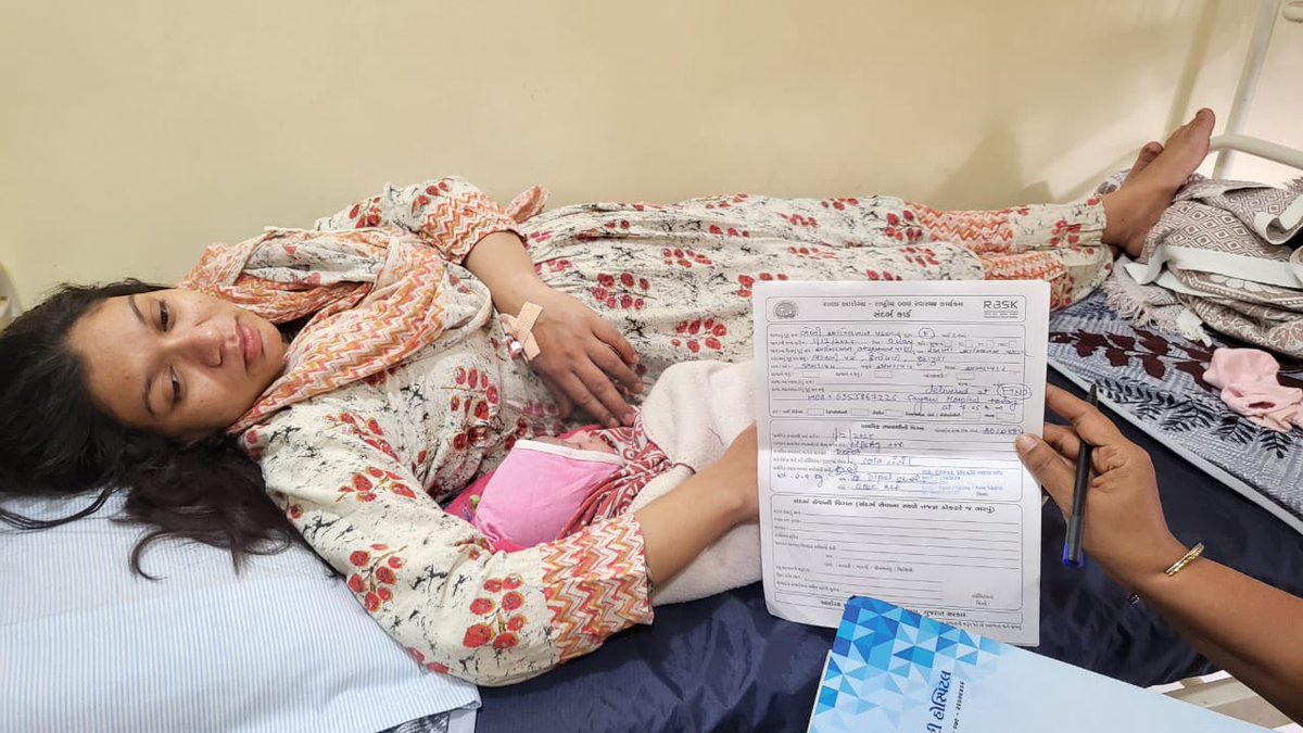 AmdavadAMC's tweet image. નવજાતના આરોગ્ય માટે અમદાવાદ મ્યુનિસિપલ કોર્પોરશન – રાષ્ટ્રીય બાળ સ્વાસ્થ્ય કાર્યક્રમ (RBSK)  હેઠળ સંવેદનશીલ કામગીરી: HBsAg પોઝિટિવ માતાના 0-દિવસીય નવજાત શિશુને યોગ્ય સારવાર, પ્રિવેન્ટિવ મેનેજમેન્ટ અને નિષ્ણાત દેખરેખ સુનિશ્ચિત કરવા માટે ખાનગી પ્રસૂતિગૃહથી સરકારની ટેરેટરી કેર…