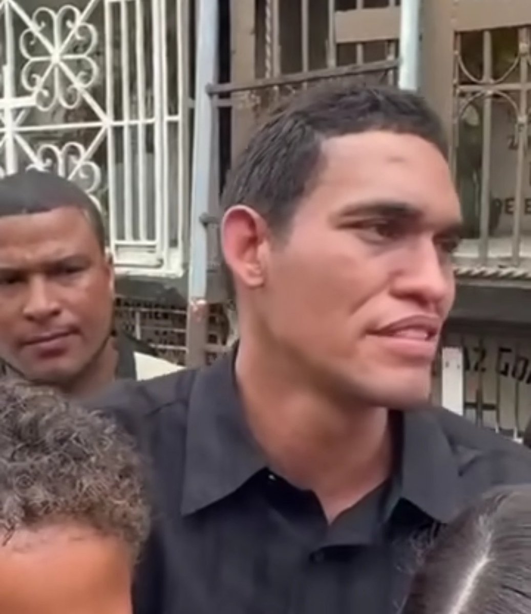 Sephora era mas importante que el?

Por que se habla de sephora y de este otro niño no?

Fácil,  el tema de sephora es el tema perfecto para darle una connotación racista y xenofobica perfecto para una agenda política, no les importa la vida les importa su agenda política