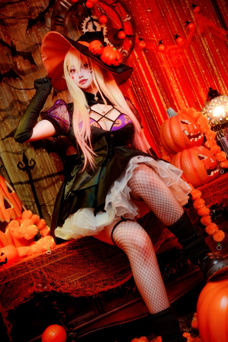 Lala__cosplay's tweet photo. #helloween
#コスプレ #cosplay  #cos #その着せ替え人形は恋をする 
할로윈 대지각생🎃😅 https://t.co/fqTSFPwglL