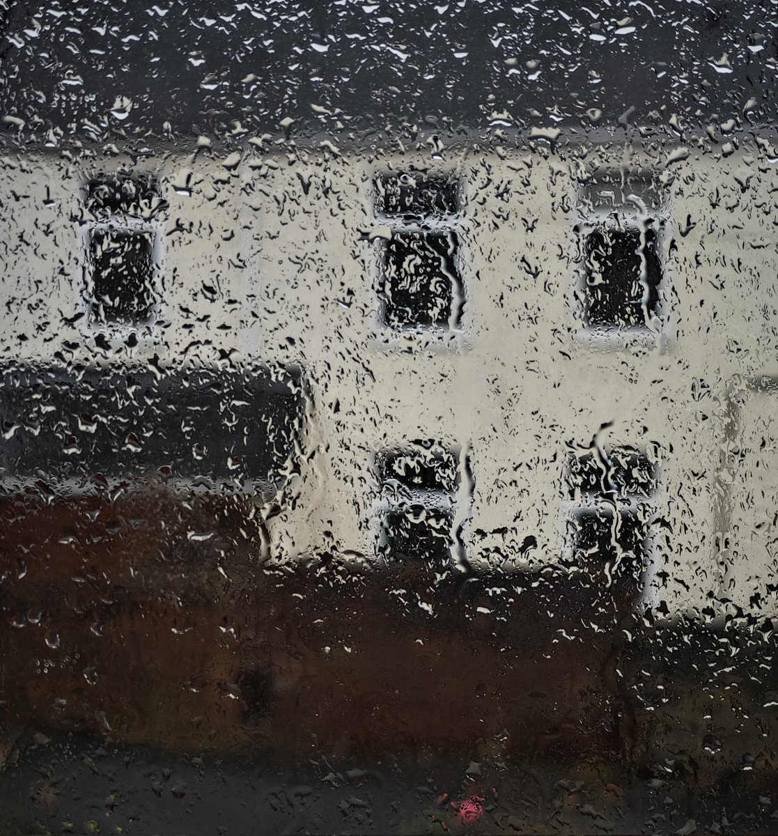 chrisbu03352910's tweet image. #AlphabetChallenge #WeekWforWindows 
Live view...🫤🙋‍♂️
📸