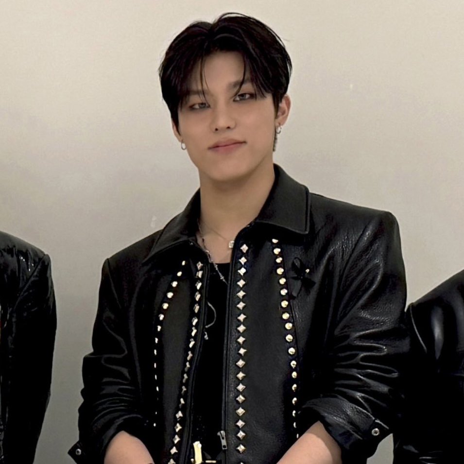 마마정우🖤🖤🖤🖤