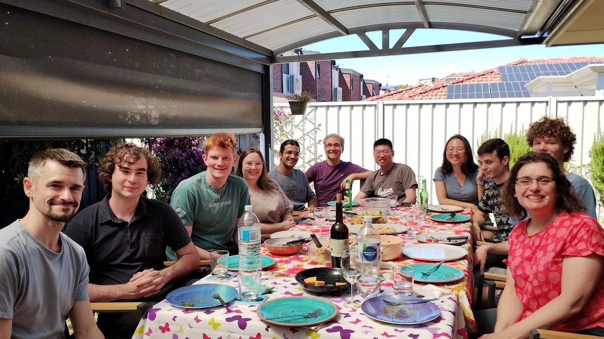 AstroRongjun tweet media