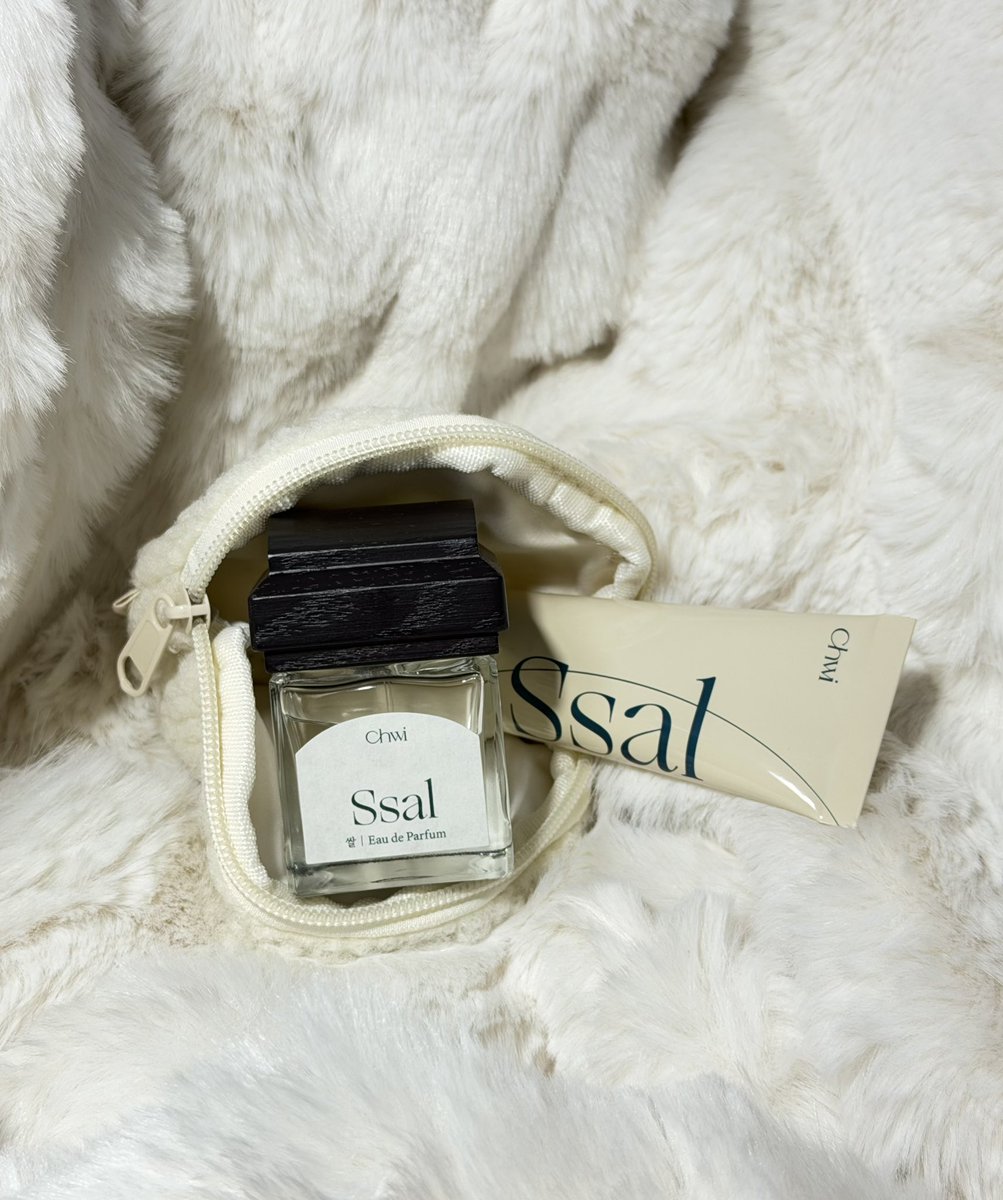 justmeowngsty1e's tweet image. #협찬 

한국적인 향을 만드는 브랜드 ‘취 Chwi’가 
Ep.07 쌀향을 무신사에서 12/01 런칭하였다고합니다.

취가 선보인 Ep.07 쌀형은 발효된 탁주의 달콤한 쌀향이 본연의 체취와 뷰드럽게 뒤섞여 부담없는 전통적인 향을 느끼실 수 있습니다. 

신제품 런칭 혜택
- 쌀향 신제품 ~19% 기간 한정
- 쌀향…