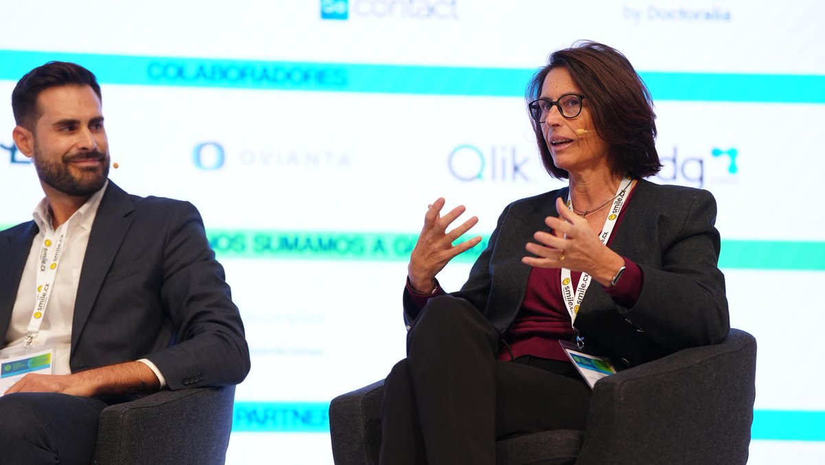 CAPSBEsq's tweet photo. La directora assistencial del #CAPComteBorrell, la Dra. Mireia Sans, va participar en dues jornades diferents sobre #salut i #tecnologia, la DKV Health4Good 2025 i la jornada Health Customer Experience Summit 2025, ambdues amb taules rodones sobre innovació en aquest àmbit. https://t.co/N9Xumqu3Zt