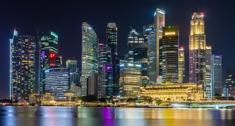 Singapore forces students to lock away phones in total school day ban
thefreesheet.com/2025/12/01/sin…