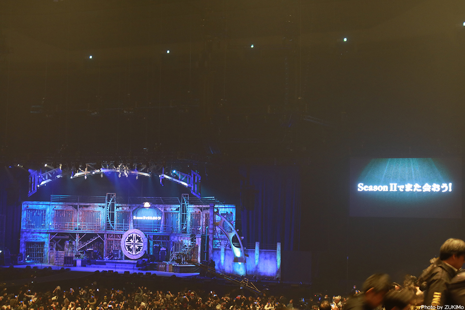 TmoonMetal's tweet photo. 楽しみだった聖飢魔IIの大黒ミサ初参拝
還暦過ぎの同年輩の構成員たちの力強いパフォーマンスとナイスな演出に魅了され勇気付けられたw
もう直還暦を迎えるオッさんも頑張らないとなw
信者の皆さんの熱にも圧倒されました
にわか信者の我々でもとても楽しめたし最悪（最高）だった♪

#聖飢魔II https://t.co/xp3mKZq4GS