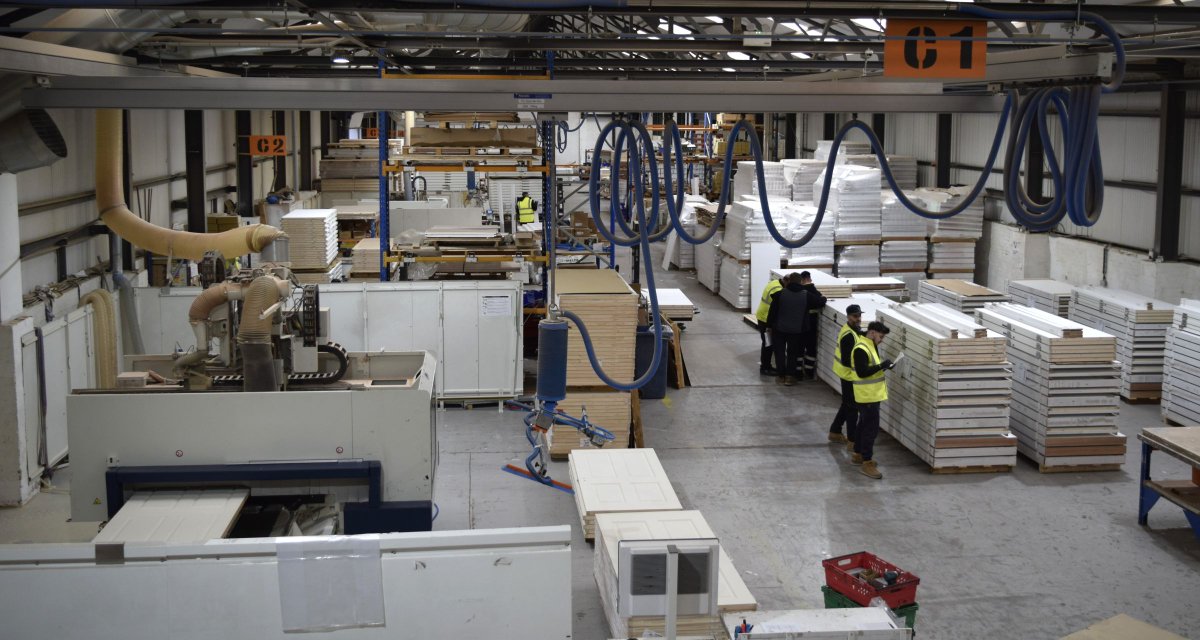 MBP_Ltd's tweet photo. 🚪✨ Big shoutout to our Rapid Fit doorset plant at MBP Door Solutions! Producing 6,000+ doorsets a month, 7 days a week 💪🔥Pre-assembled doors ready to install in just 20 minutes 👉https://t.co/Dn3OWZy1K6
#FireDoors #Doorsets #Housebuilding #Construction https://t.co/EfbmTzOHXt