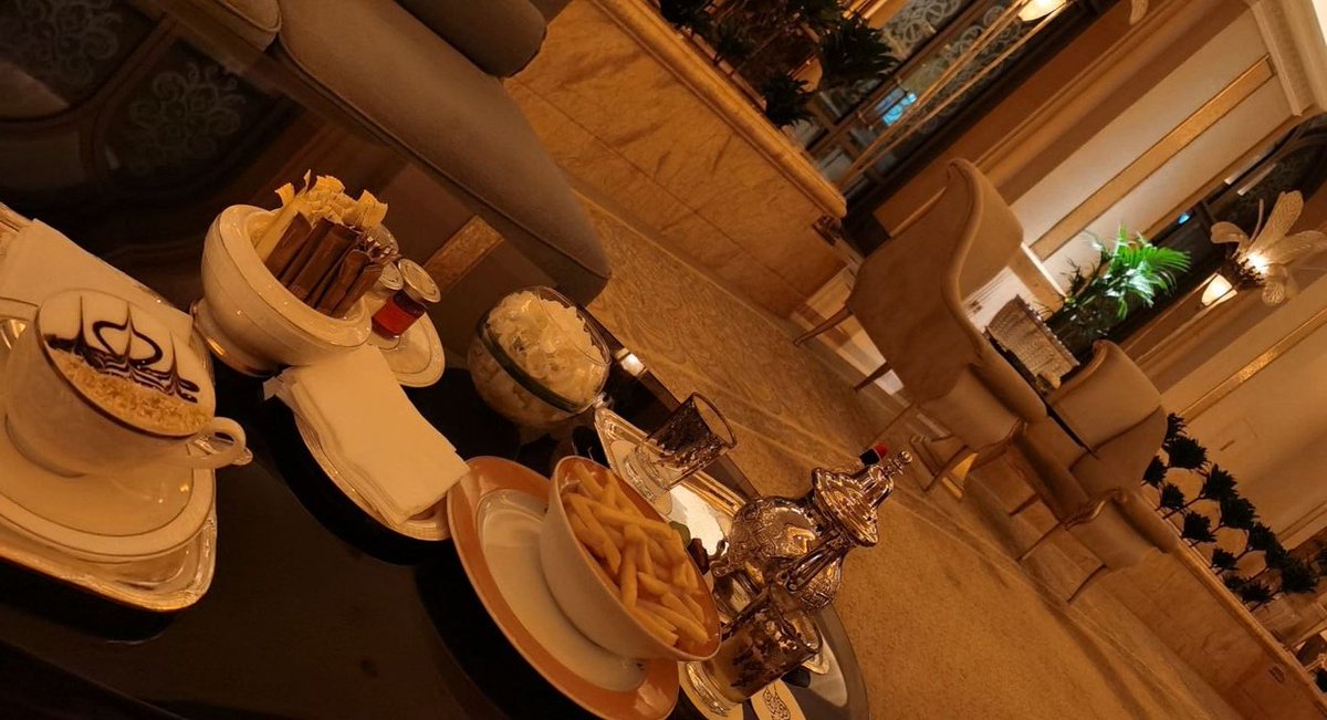 IT'S NEON DAY! 🎉 tweet media