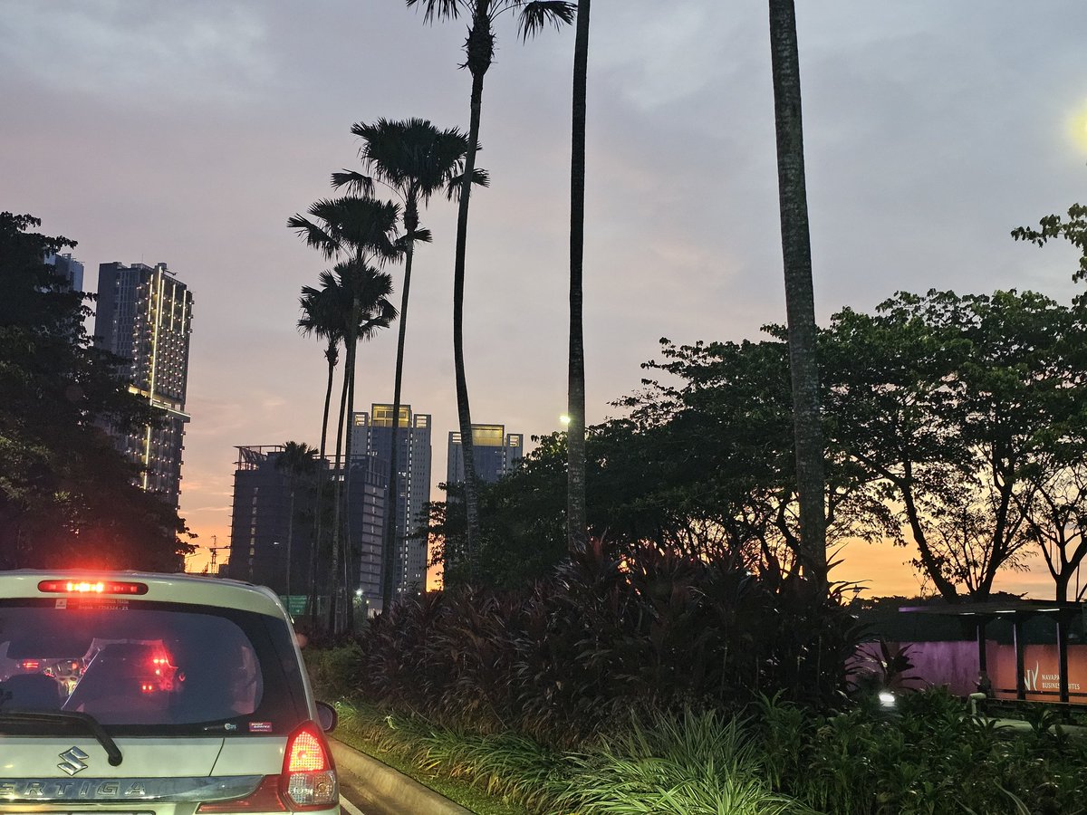 prologuj's tweet image. Just now.