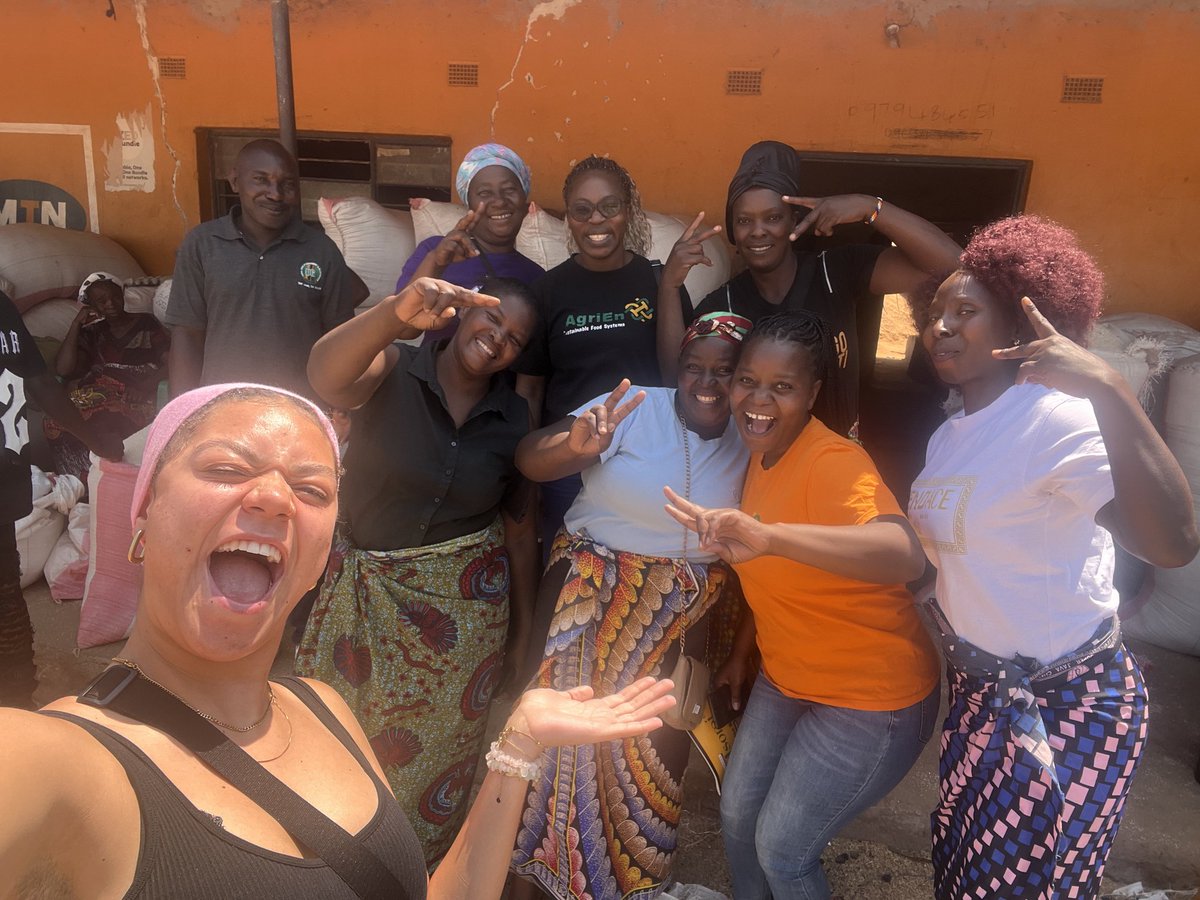🌾 Hello December!
A new month of growth and possibility. 
At AgriEn, we're strengthening Zambia's agribusiness ecosystem - connecting farmers, traders, processors, and partners to real market opportunities. 
If you're in agriculture, growth with us this month.