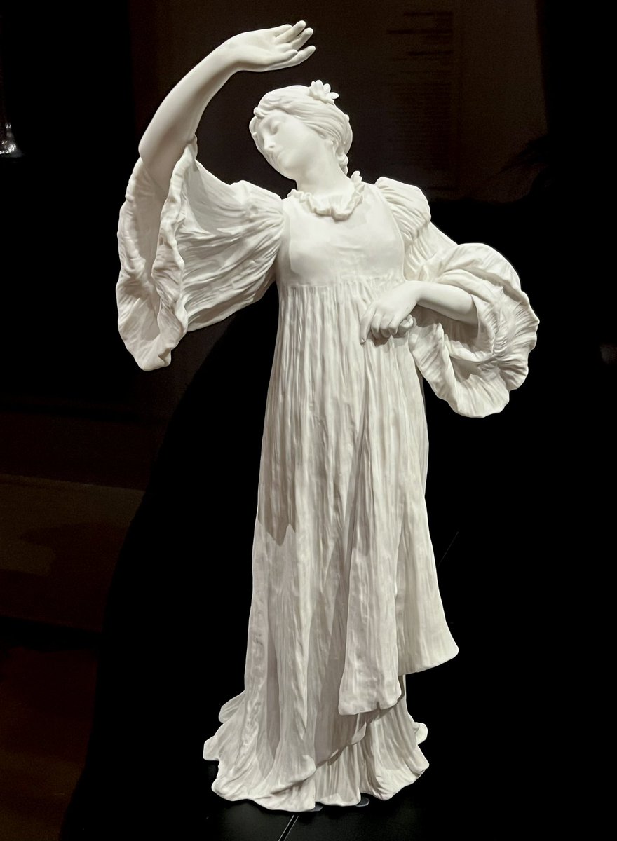 이 조각들 약간 문송적으로좋은느낌을줌(아무상관없지만 대충 그러려니 해주삼)