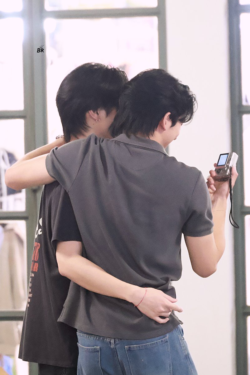 beerererr's tweet image. ทั้งลิโด้มีแค่ 2 คน 🫠

HEAD 2 HEAD SERIES EP6
#H2HseriesEP6
#SurfJava #javabh