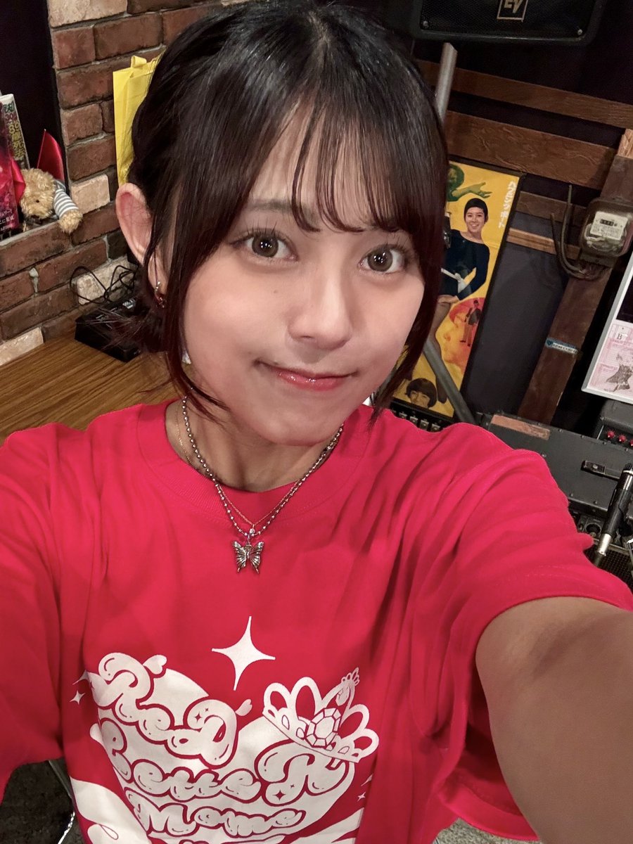 #橘一花BD2025 

リハーサルして来ました！
バンドメンバーの皆様と📷

届いたばかりのTシャツを着てみて…
赤が眩しい〜❤️✨

何度もお世話になっている皆様…
本当に心強い！！！
最強メンバーのバンドで歌わせて頂ける
ありがたみを噛み締め…大切に大切に…

当日みんな一緒に楽しもうね！