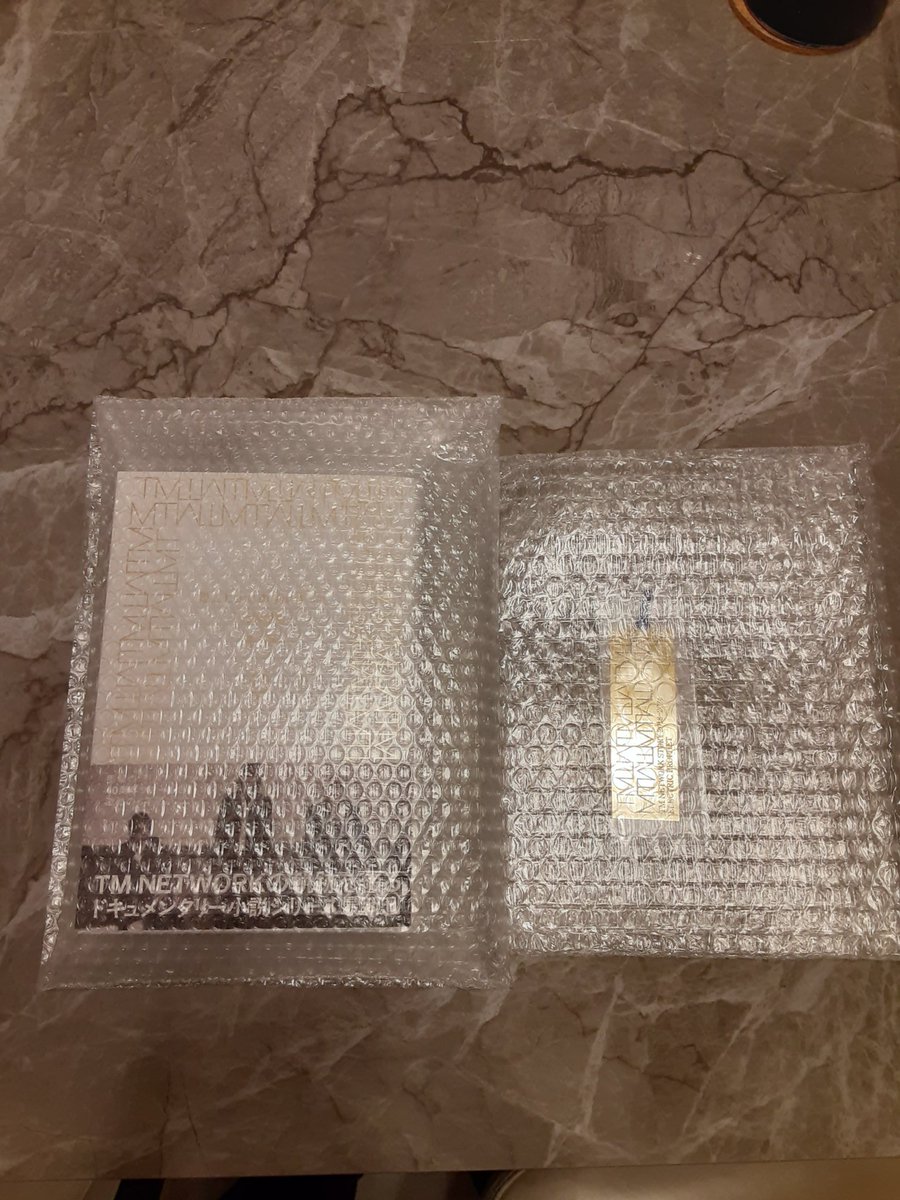 MSKR2001's tweet image. フラゲすることなく発売日に届きました🚚
本としおりが別々に梱包されてて感激✨
読み始めたら止まらなくなりそう…
週末に1ページ1ページじっくり大切に読もう。
(週末まで我慢できるか⁉️)

#電気じかけの予言者たち
#木根尚登
#TMNETWORK