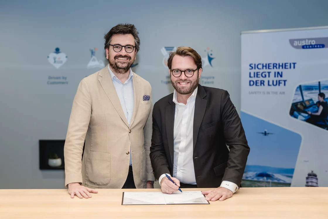 AirportSupplier's tweet image. Austro Control Selects ADB SAFEGATE’s OneControl Platform to enhance Air Traffic Control at Vienna Airport airport-suppliers.com/supplier-press… @ADBSAFEGATE #ADBSAFEGATE #OneControl #ATC @flughafen_wien #ViennaAirport #AirTrafficControl