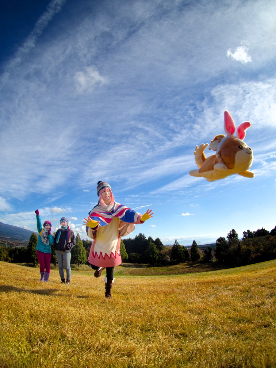 myuu1011's tweet image. 【cosplay】＊ロケ地許可済
ゆるキャン△

「   待ってよーちくわ〜〜！！  」
「   食うか食われるか弱肉強食だよ、なでしこちゃん   」

リン:りょかさん
えな:祈莉さん
#1123秋の富士山とクリキャン併せ