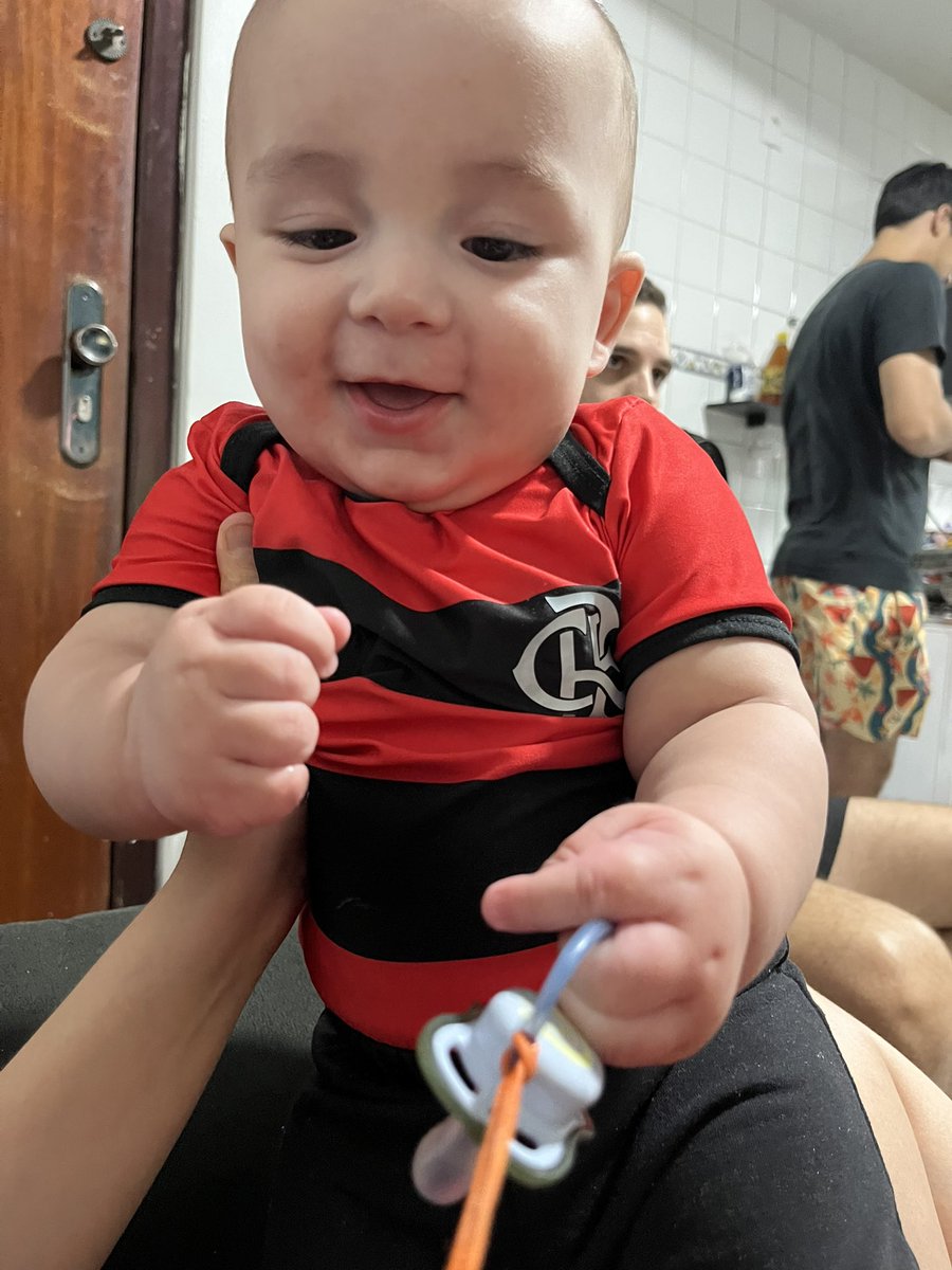 perooola's tweet photo. O que a gente não faz por amor @pedrohpareja https://t.co/7JOTvSaGC2
