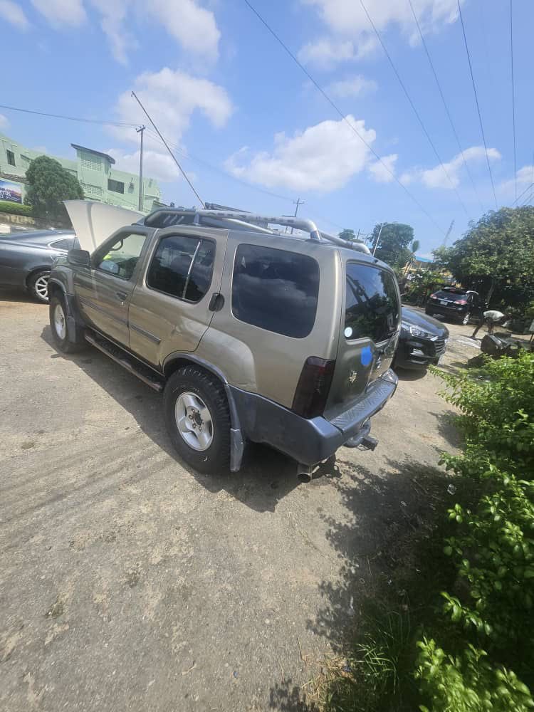 Happy new month everyone 😎

Now available ⚡️⚡️

➡️2002/03

🚘 Nissan Xterra

🇳🇬 used 

👉Aircon needs attention 

PRICE: 4.1 million 

📍 Surulere Lagos